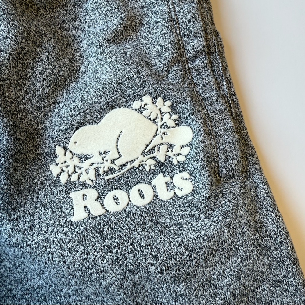 Roots Women's Organic Original Longer Sweatshort 8 Inch Salt & Pepper Small - Picture 3 of 8